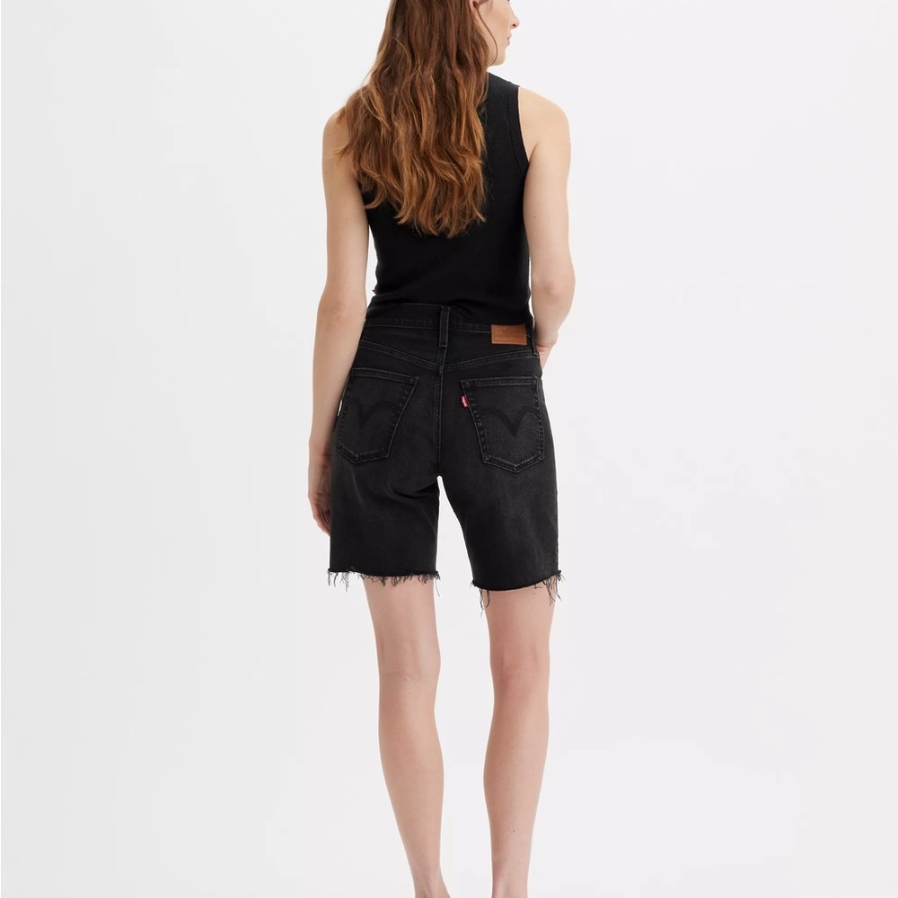 Levi’s Ribcage Black Bermuda Shorts - Picture 2 of 5